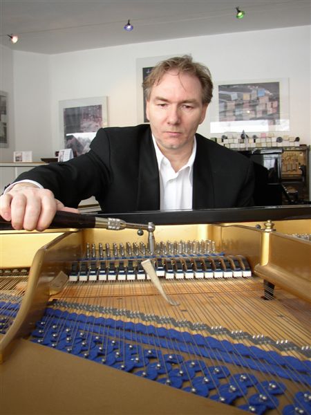 Thomas Buck Klavierstimmer und -techniker, Restaurator